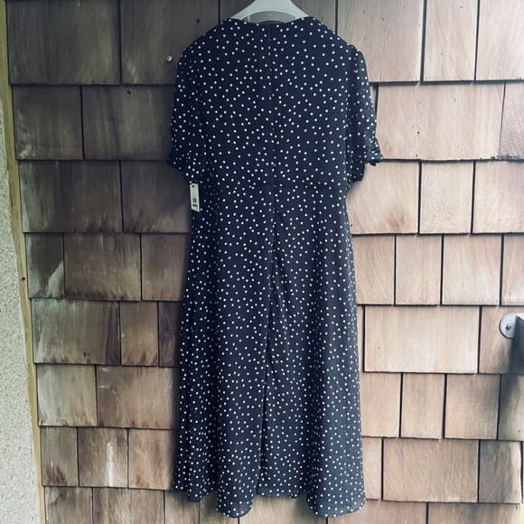 DKNY Womens Short Sleeve V-Neck Empire Waist Midi Black White Polka Dot - Picture 15 of 17